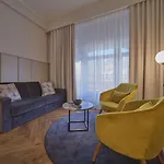 Отель Classik Alexander Plaza