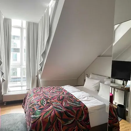 Classik Alexander Plaza Hotel 4*
