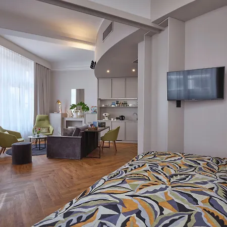 Classik Alexander Plaza